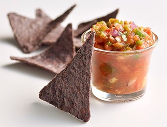 Jason's Deli Blue corn tortilla chips & organic roasted red pepper hummus