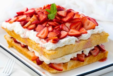 Jason's Deli Party-Size Strawberry Shortcake